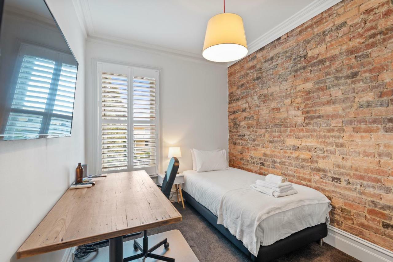 Work Sleep Live Melbourne Bed & Breakfast Exterior photo