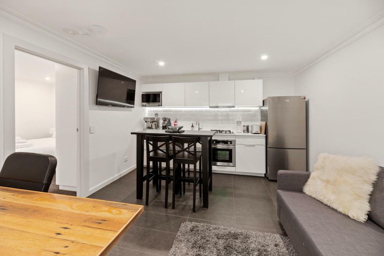 Work Sleep Live Melbourne Bed & Breakfast Exterior photo